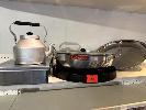 33 · KITCHEN EQUIPMENT INCLUDING KETTLE, STAINLESS STEEL TRAY, STAINLESS STEEL BOWL, STEEL BOWL, 1 x SHELF