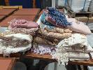 30 · 15 (APPROX) X ASSORTED BED COVERINGS (1 X STORAGE BAG)