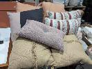 40 · 9 X ASSORTED THROW PILLOWS (1 X CARTON)