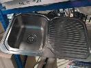 263 · 1 X STAINLESS STEEL SINGLE BOWL SINK. WITH FITTINGS. 775 X 480 MM, AS NEW