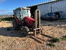 32 · MASSEY FERGUSON 4225 2WD TRACTOR FORKLIFT, REG: BVS 370, PIN: F28278, HOURS: 1,684 SHOWING, PERKINS DIESEL,, POWER SHIFT, ROPS CABIN,, 3PTL/P.T.O., WITH FRONT MOUNT FORK LIFT ATTACHMENT, (NO PAPERS, NO OWNER'S MANUAL, NO SERVICE BOOKS)