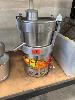 120 · COMMERCIAL JUICER, SANTOS, MOD: N28, DOM: 1995, 240V, 10 AMP