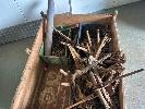 23 · CHAIN DOGS & CHAIN, 1 x CRATE