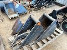 70 · 3 x UNFINISHED BUCKETS, 450, 350 & 250mm & SINGLE RIPPER