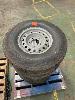 198 · 5 x TOYOTA LANDCRUISER 5 STUD STEEL RIMS, AS NEW,, BRIDGESTONE DUELER 225/195 R16C, TAKEN FROM NEW DELIVERY VEHICLES