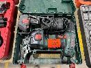 157 · BOSCH 18V DRILL,. 2 x BATTERIES & CHARGER IN CASE