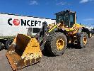 142 · 2015 VOLVO FRONT END LOADER, WHEELED,, MOD: L120F, PIN NO: VCEL120FJF0027365, POWERED BY 162kw TURBO DIESEL ENGINE, MOD: D7ELAE3, HOURS: 19,357 SHOWING, ENCLOSED A/C CABIN, FITTED WITH MINE SPEC FIRE SUPPRESSION SYSTEM, , NOTE: ENGINE OIL PRESSURE LOW, BLOWING SMOKE, KEY #33 11.00% PREMIUM